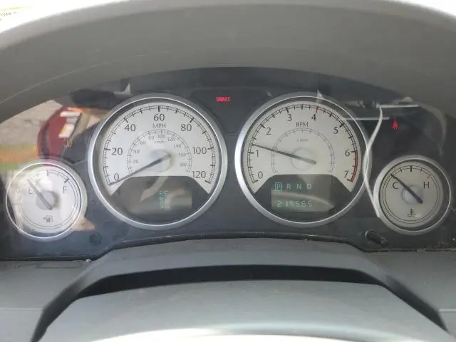 2010 CHRYSLER TOWN & COUNTRY TOURING  