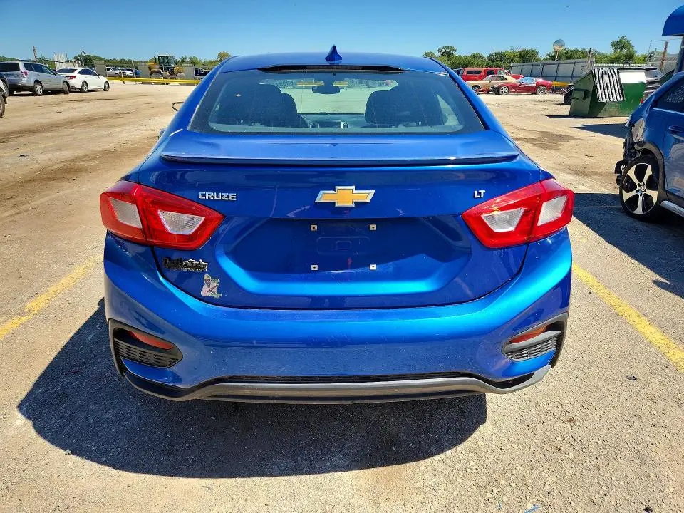 2016 CHEVROLET CRUZE LT  