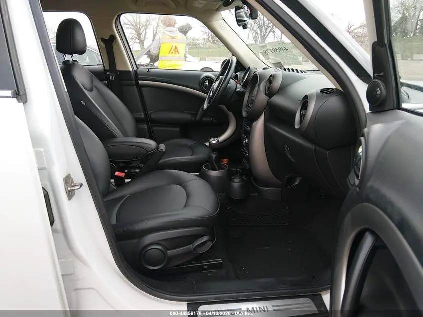 2011 MINI COOPER COUNTRYMAN  
