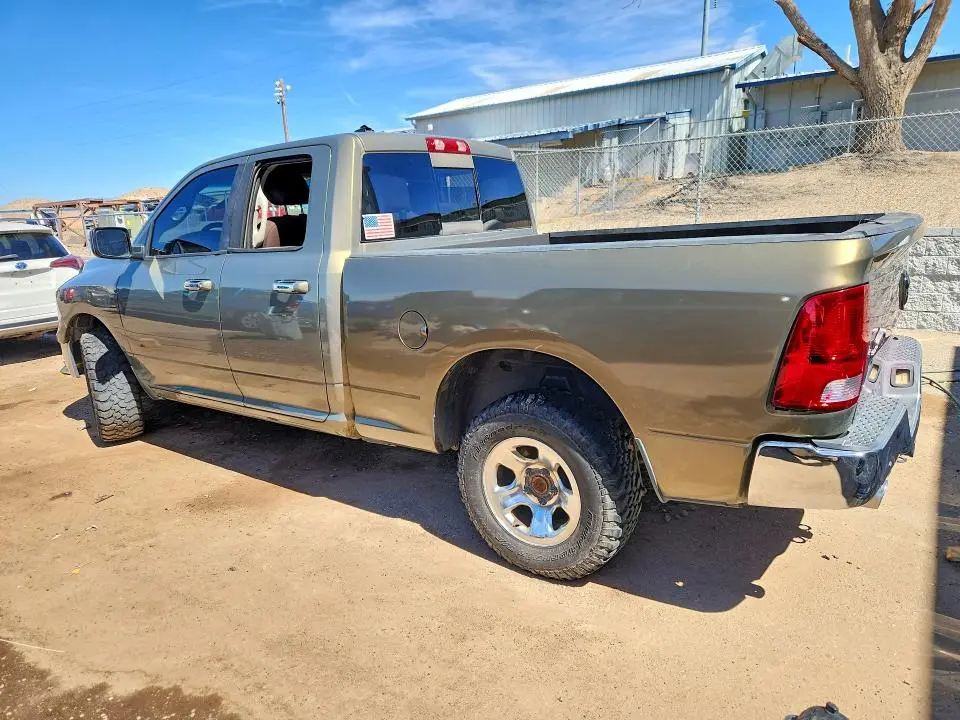 2013 RAM 1500 SLT  