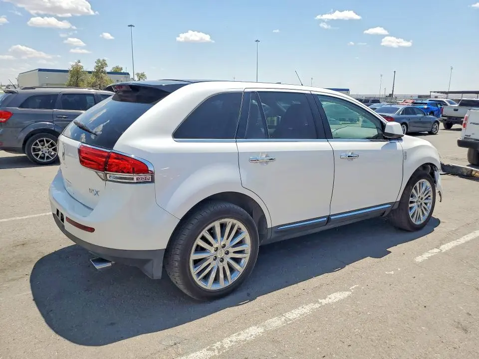 2011 LINCOLN MKX   