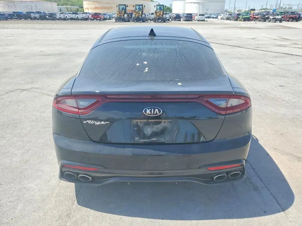 2019 KIA STINGER BASE  