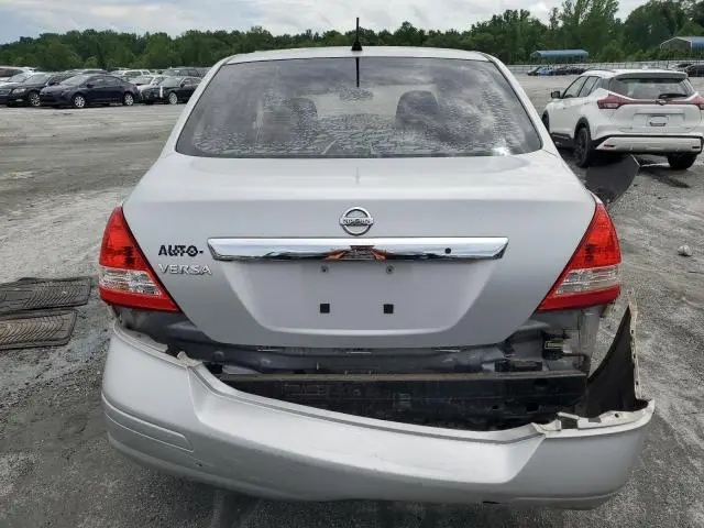 2011 NISSAN VERSA S  