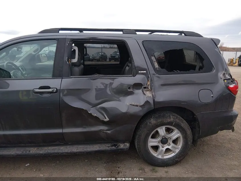 2015 TOYOTA SEQUOIA SR5 5.7L V8