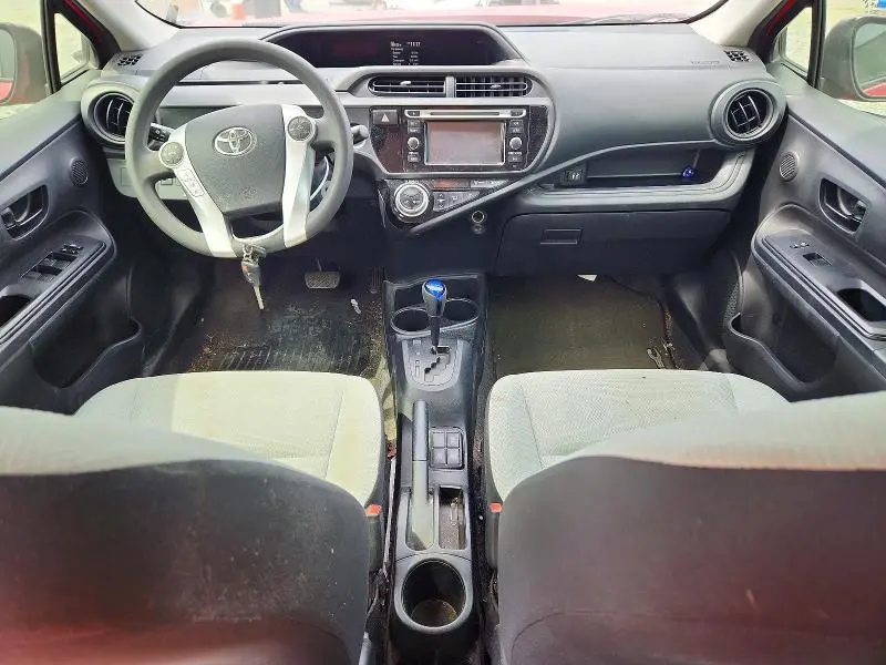 2015 TOYOTA PRIUS C ONE  