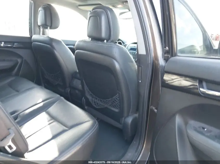 2011 KIA SORENTO EX V6