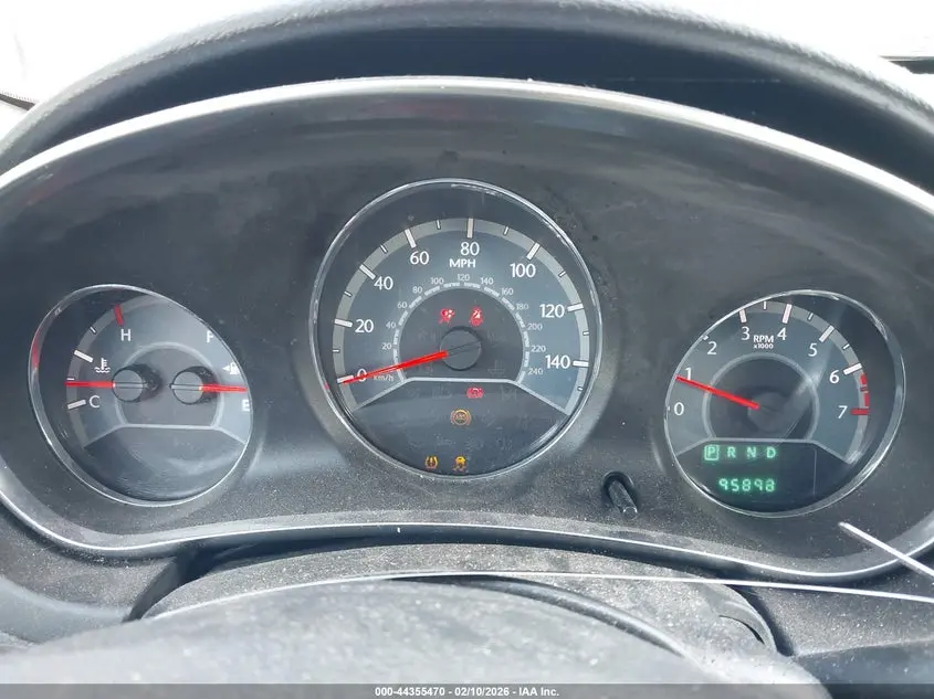 2013 CHRYSLER 200 LX