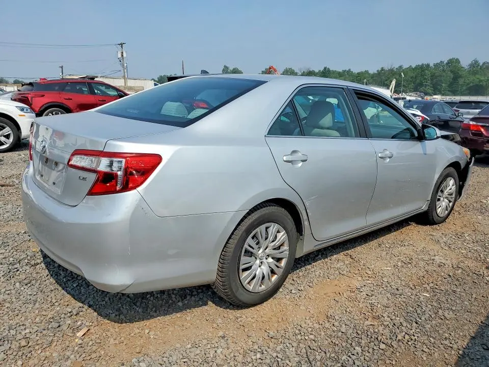2013 TOYOTA CAMRY LE  