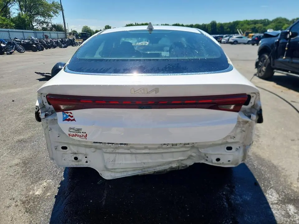 2022 KIA K5 LXS  