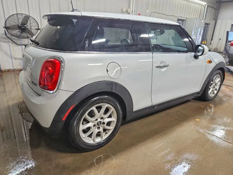 2015 MINI COOPER   