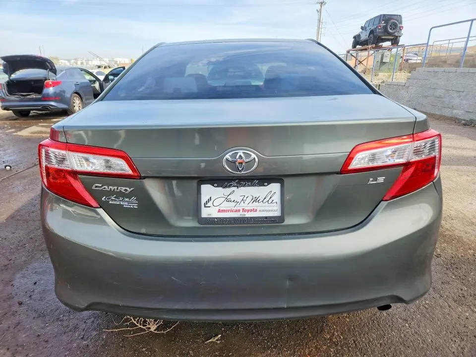 2013 TOYOTA CAMRY LE  