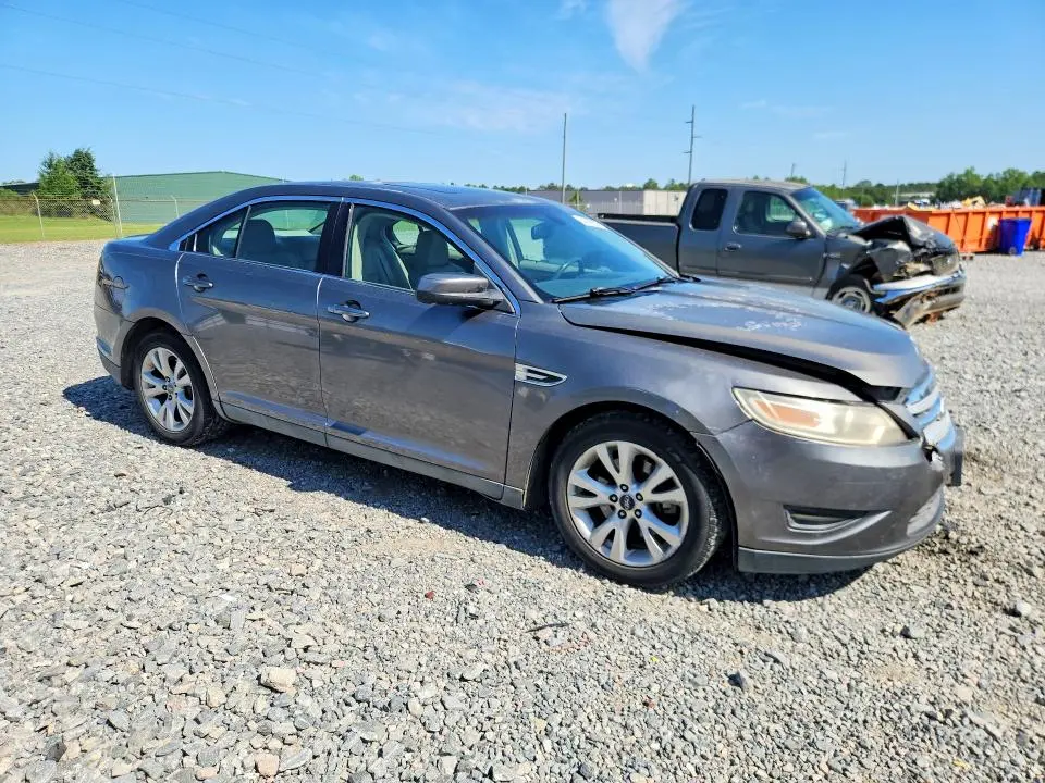 2011 FORD TAURUS SEL  