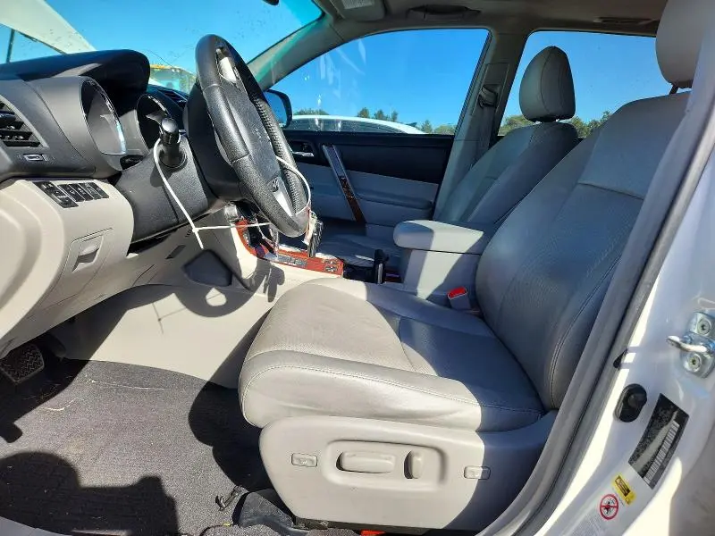 2012 TOYOTA HIGHLANDER LIMITED  