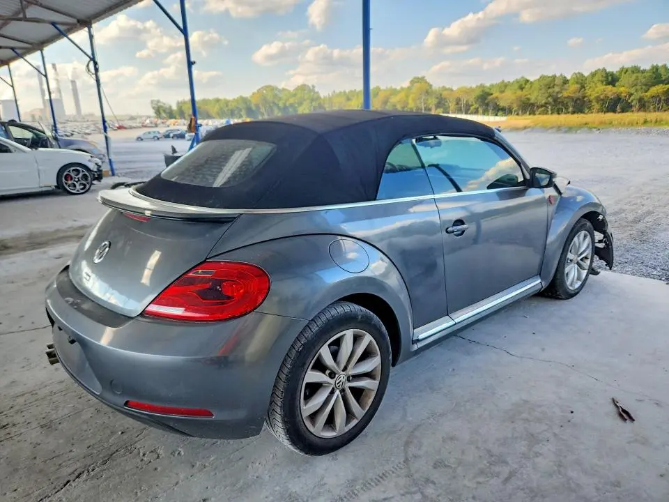 2013 VOLKSWAGEN BEETLE   