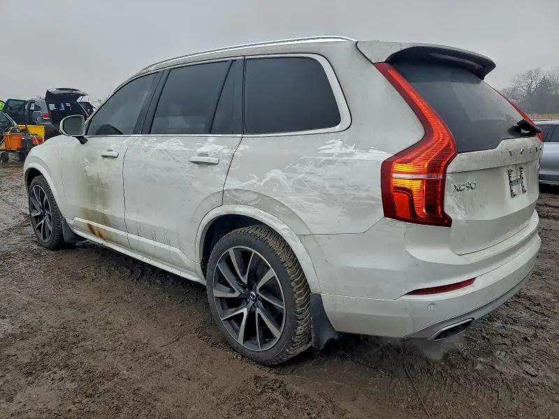 2020 VOLVO XC90 T6 MOMENTUM  