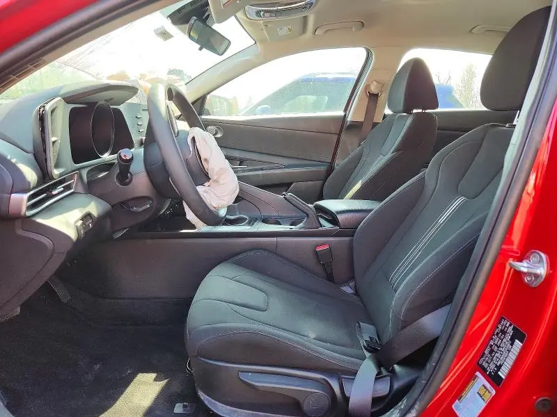 2023 HYUNDAI ELANTRA SEL  