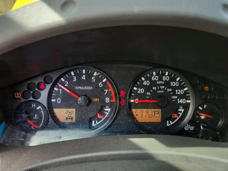 2013 NISSAN FRONTIER S  