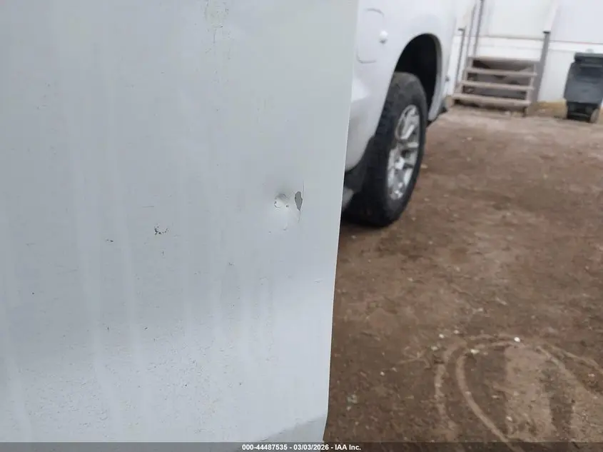 2024 CHEVROLET SILVERADO 1500 4WD  SHORT BED LT