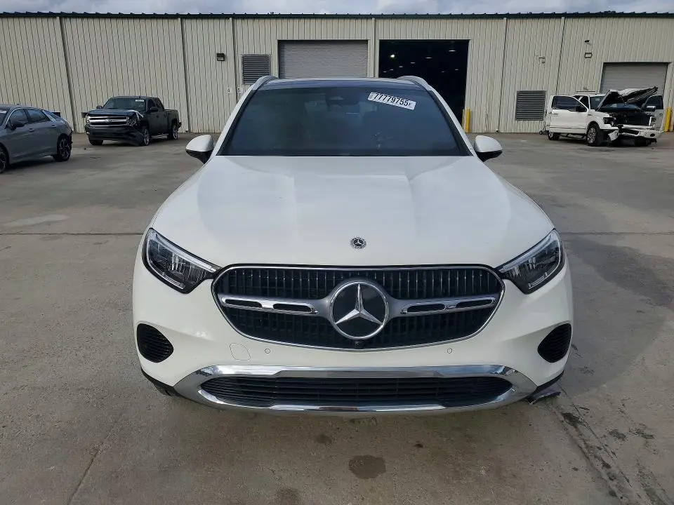 2023 MERCEDES-BENZ GLC 300  