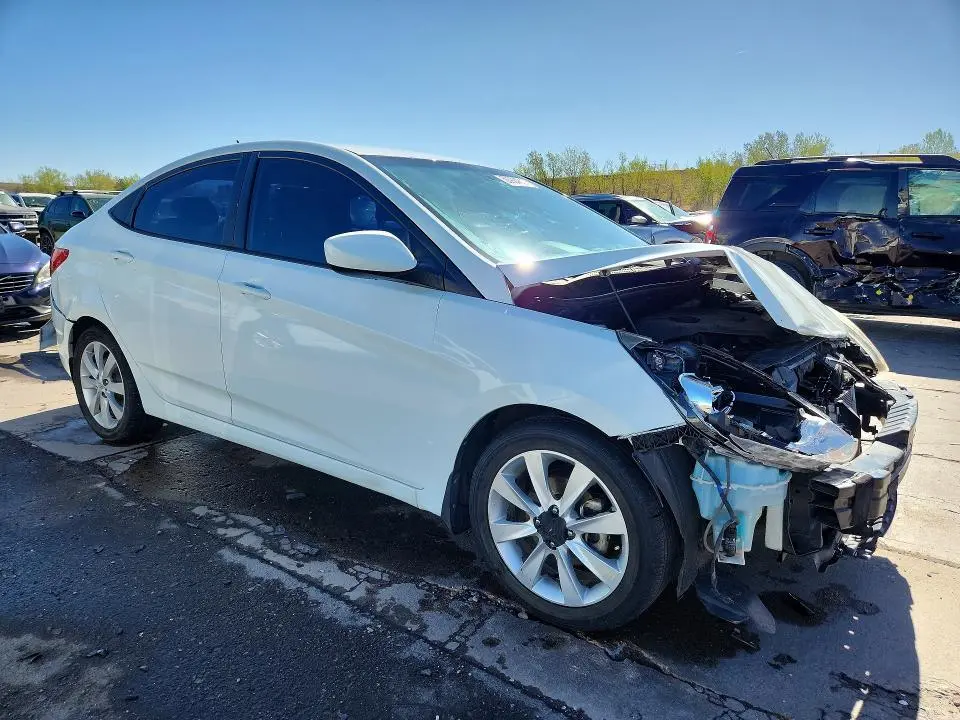 2012 HYUNDAI ACCENT GLS  