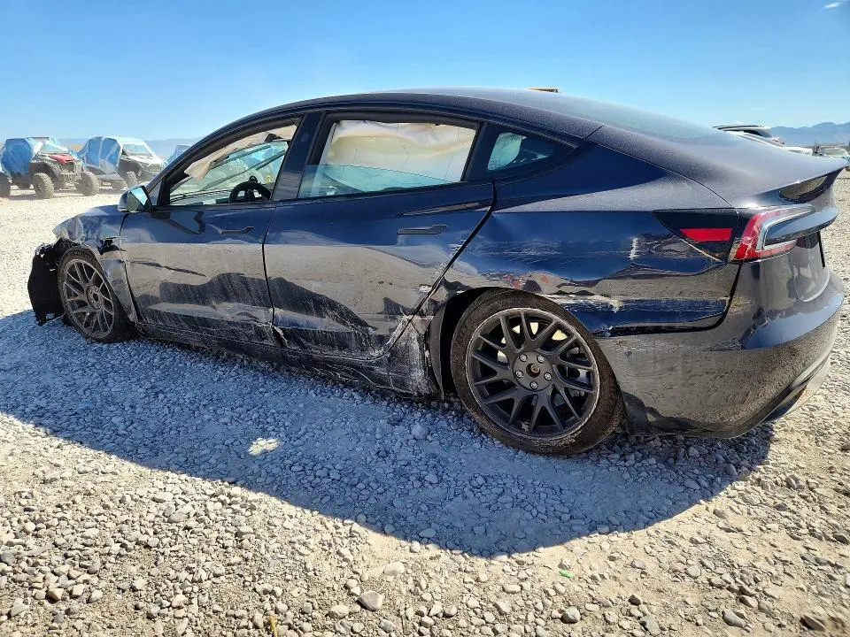 2026 TESLA MODEL 3   
