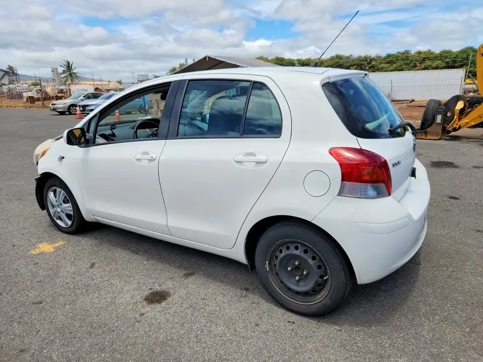 2010 TOYOTA YARIS BASE  