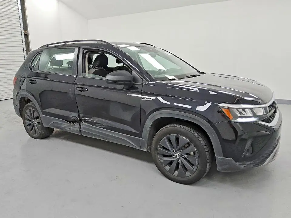2024 VOLKSWAGEN TAOS S  