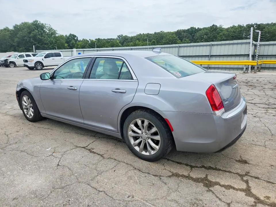2017 CHRYSLER 300 LIMITED  