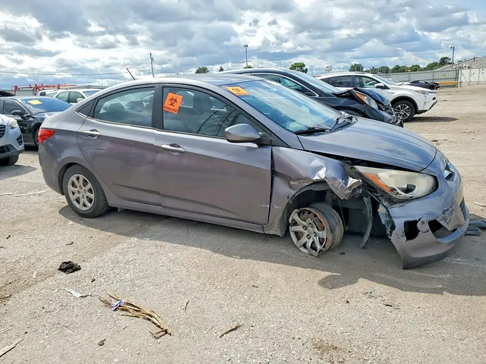 2014 HYUNDAI ACCENT GLS  