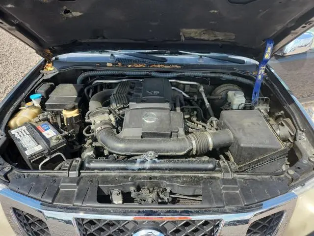 2010 NISSAN FRONTIER SE V6  