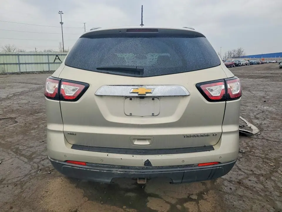 2014 CHEVROLET TRAVERSE LT  