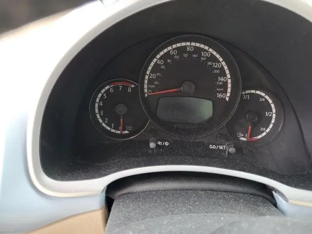 2013 VOLKSWAGEN BEETLE