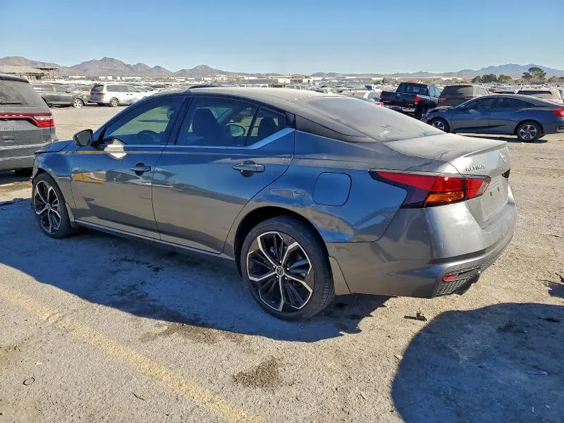 2024 NISSAN ALTIMA SR  