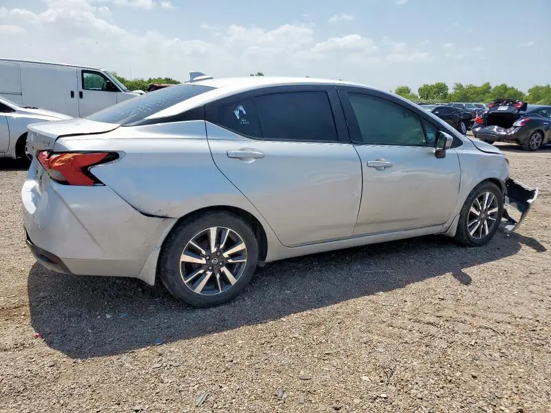 2020 NISSAN VERSA SV  