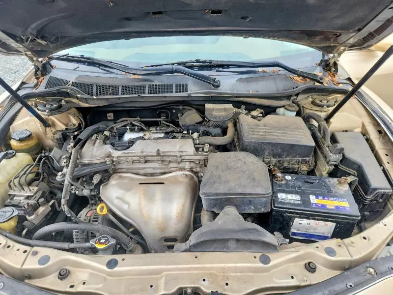 2010 TOYOTA CAMRY LE  