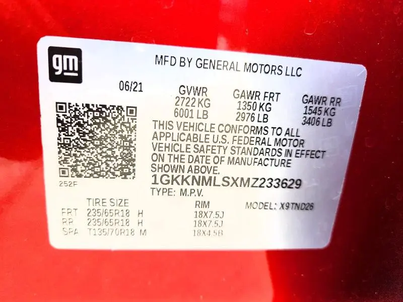 2021 GMC ACADIA SLT  