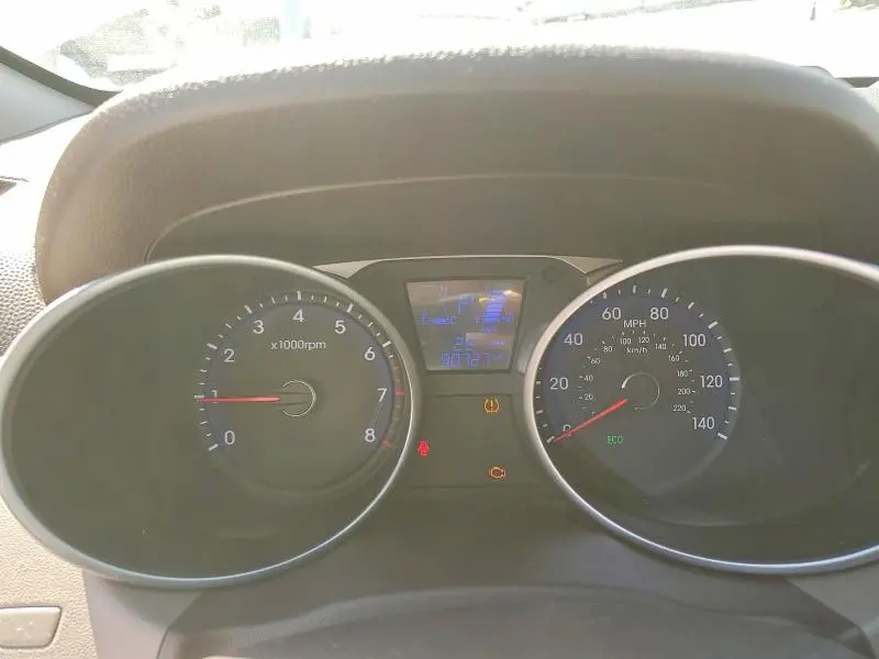 2015 HYUNDAI TUCSON SE  