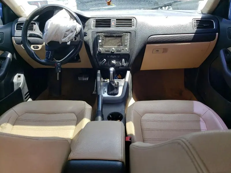 2011 VOLKSWAGEN JETTA SEL  