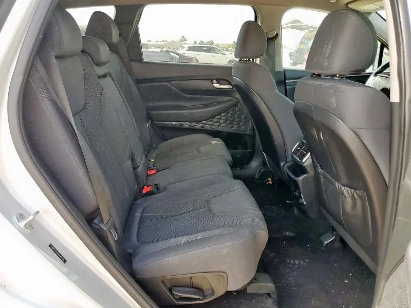 2019 HYUNDAI SANTA FE SE  