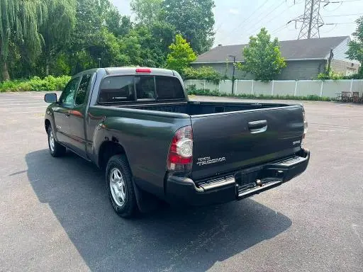 2010 TOYOTA TACOMA BASE  