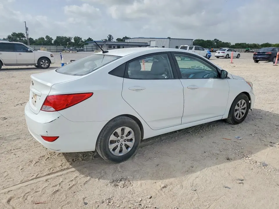 2015 HYUNDAI ACCENT GLS  