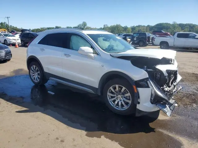 2022 CADILLAC XT4 PREMIUM LUXURY  