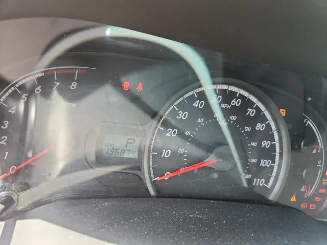 2011 TOYOTA SIENNA LE  