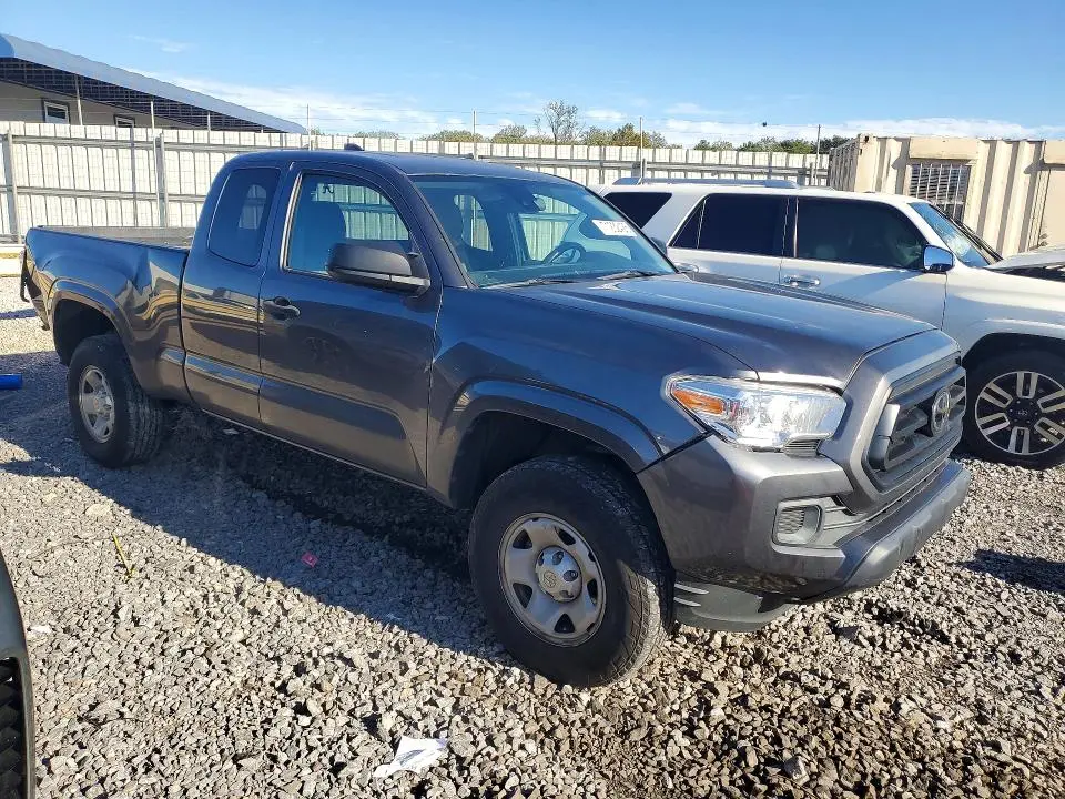 2020 TOYOTA TACOMA SR  