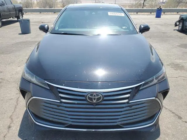 2019 TOYOTA AVALON XLE  