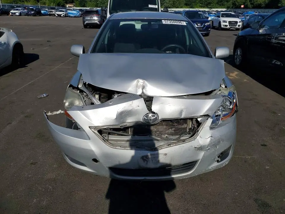 2010 TOYOTA YARIS BASE  