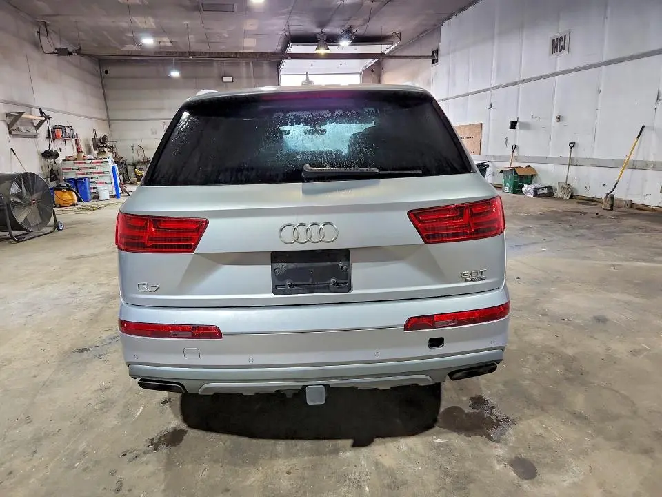 2017 AUDI Q7 PRESTIGE  