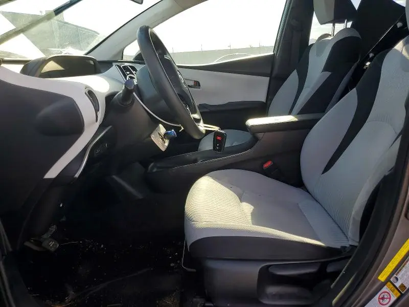2016 TOYOTA PRIUS TWO  