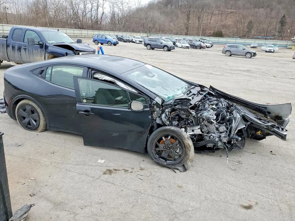 2025 TOYOTA PRIUS LE  