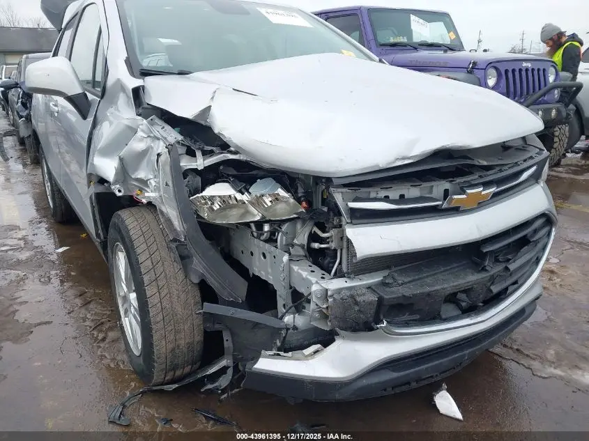 2020 CHEVROLET TRAX FWD LS